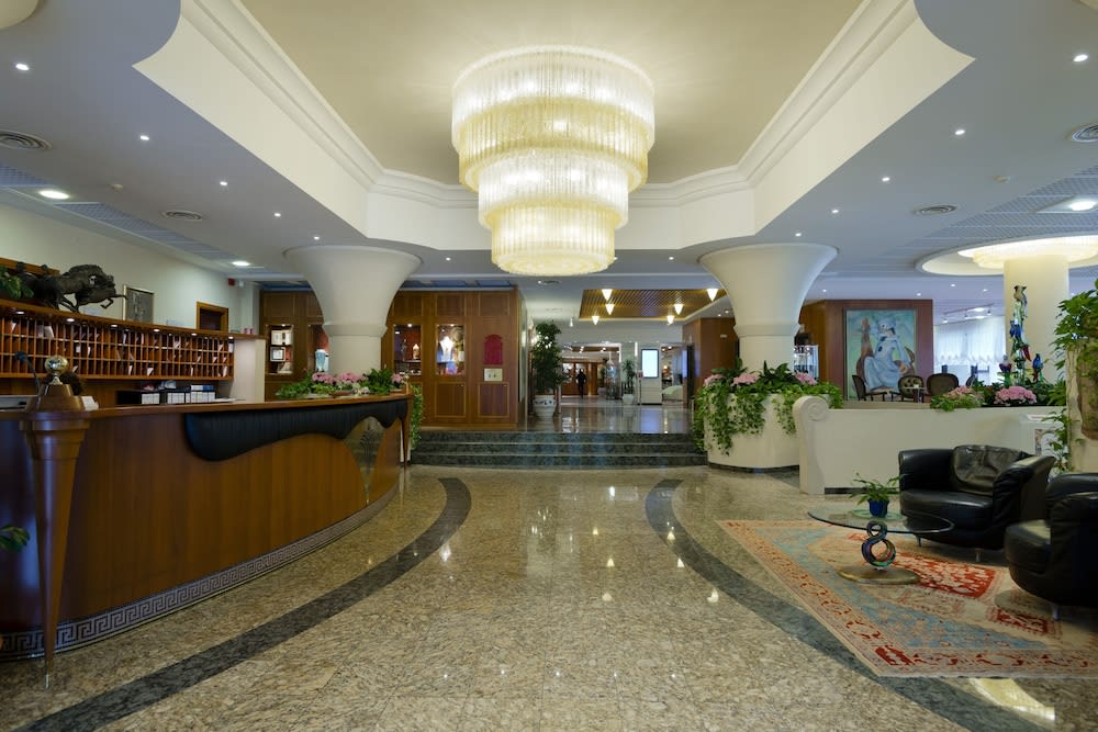 Savoy Beach Hotel & Thermal Spa 2