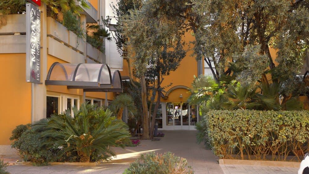 Mistral2 Hotel 1
