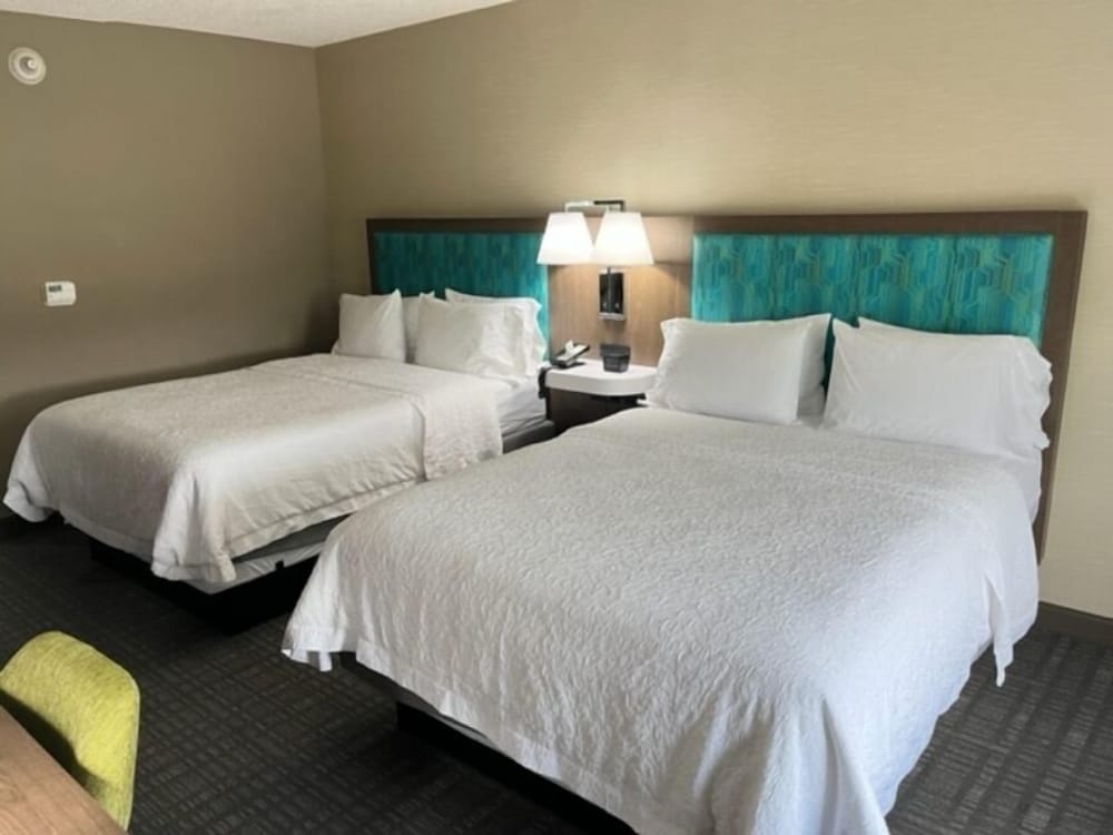 Hampton Inn & Suites Louisville East 3