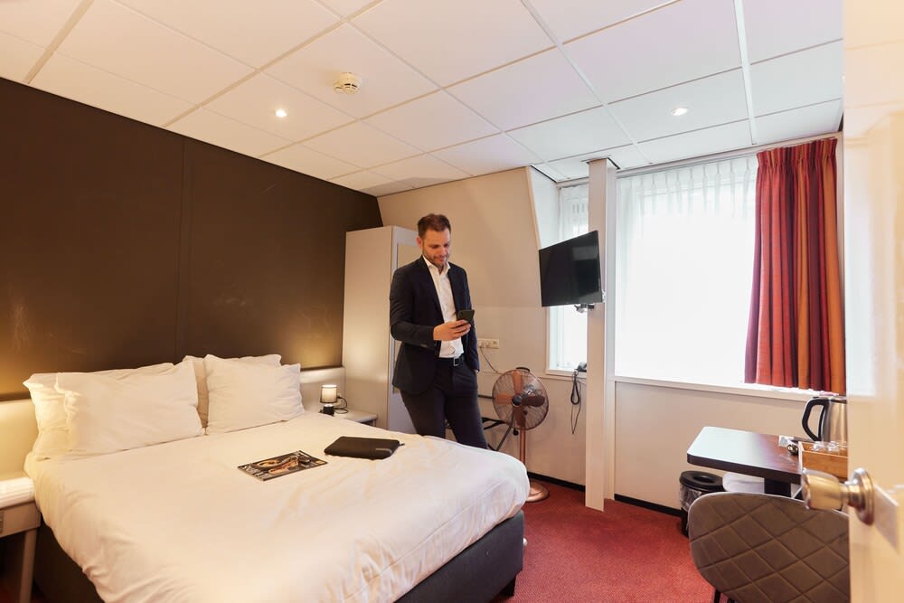 De Zon Hotel & Restaurant by Flow 5