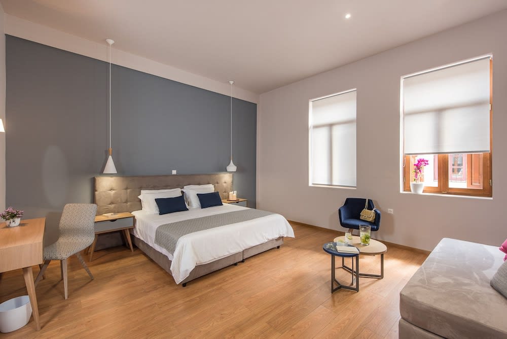 Bluebell Luxury Suites 1
