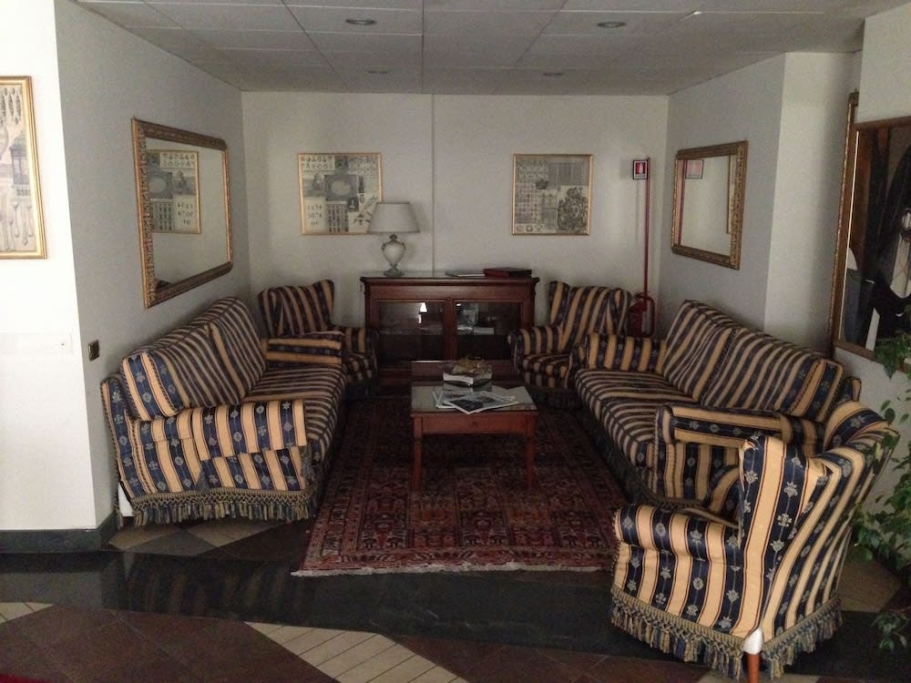 Hotel Villa Savoia 2