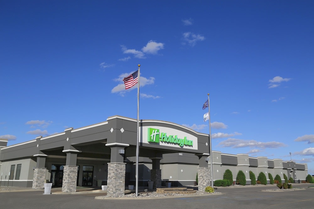 Holiday Inn FARGO by IHG 1