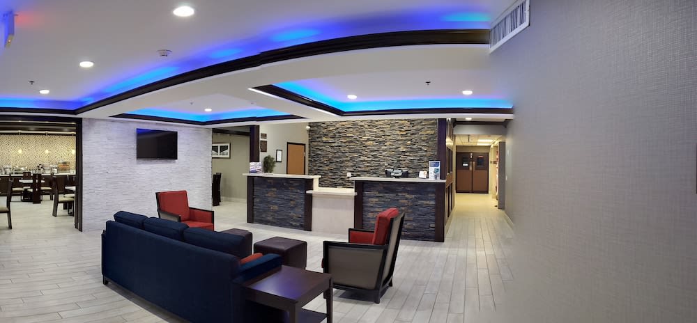 Comfort Inn & Suites North Little Rock JFK Blvd 2