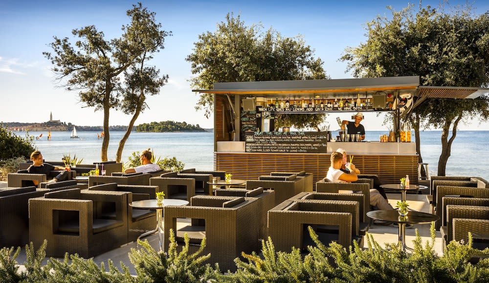 Maistra Select Amarin Resort 5