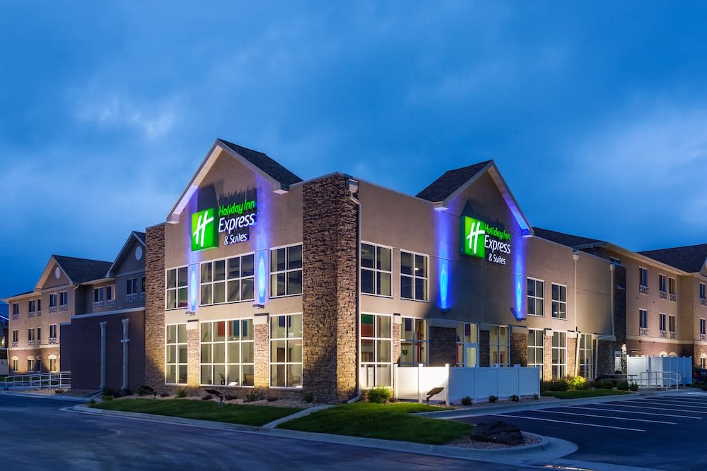 Holiday Inn Express & Suites RAPID CITY I-90 by IHG 1