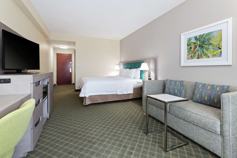 Hampton Inn West Palm Beach-Lake Worth-Turnpike 5