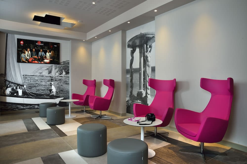 Embassy Hotel & Spa 2