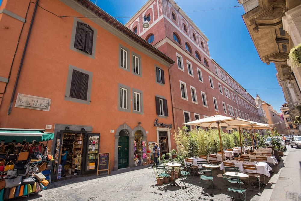 Piccolo Trevi Suites 1