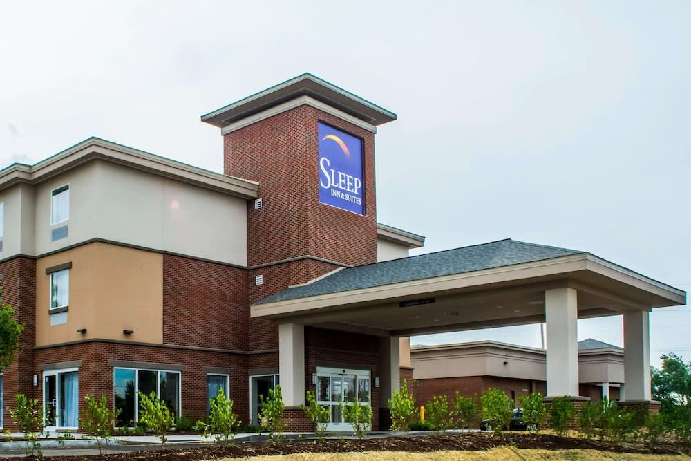 Sleep Inn & Suites Syracuse Airport 1
