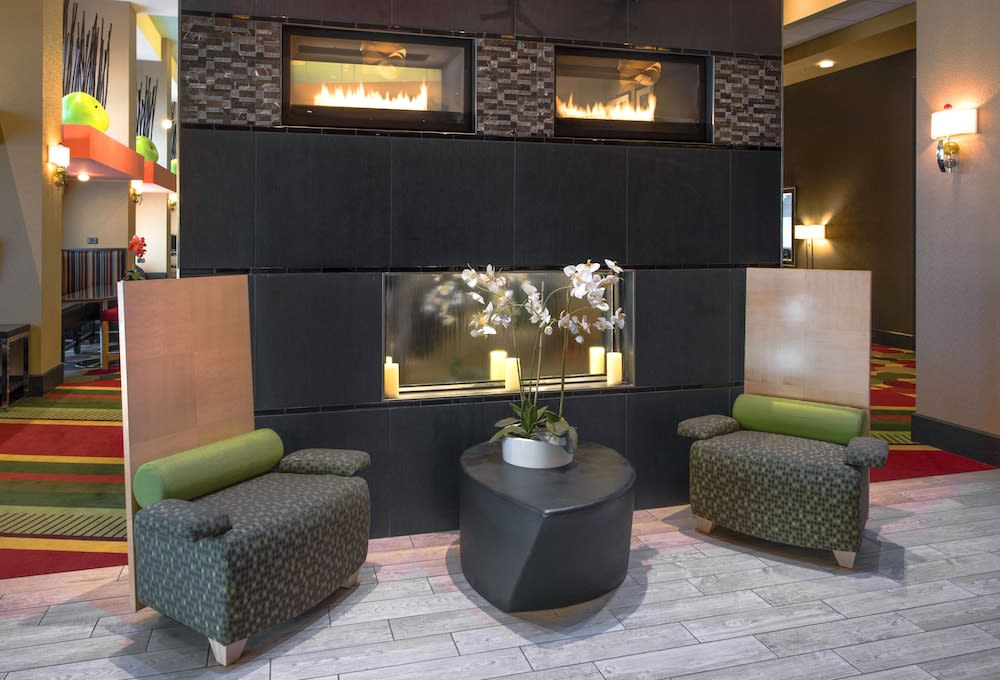 Hampton Inn & Suites Raleigh/Crabtree Valley 2