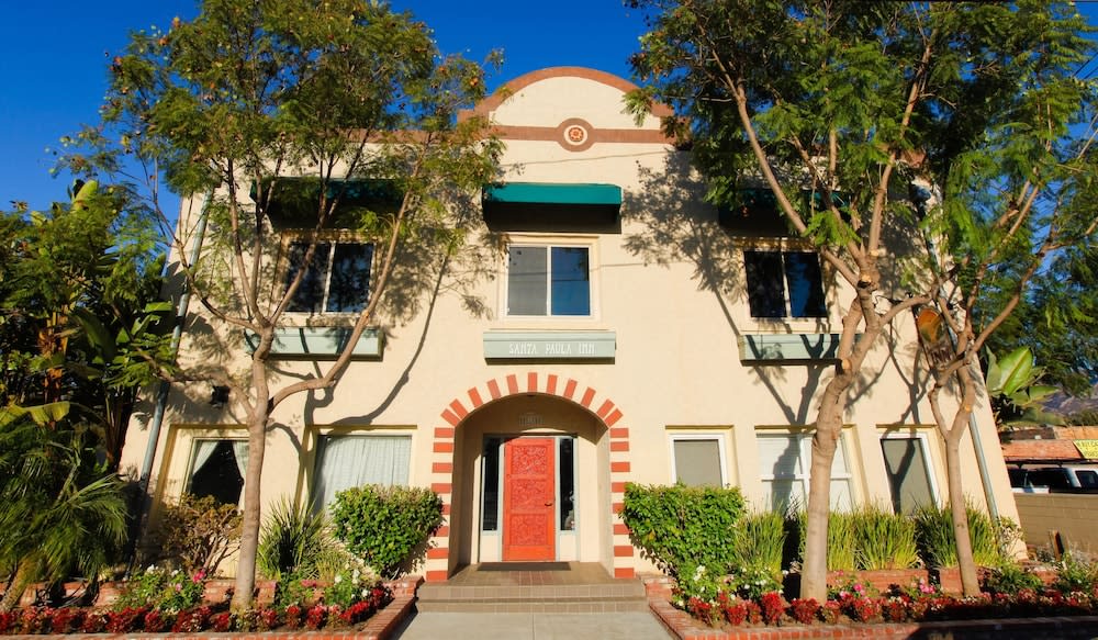 Santa Paula Inn 1