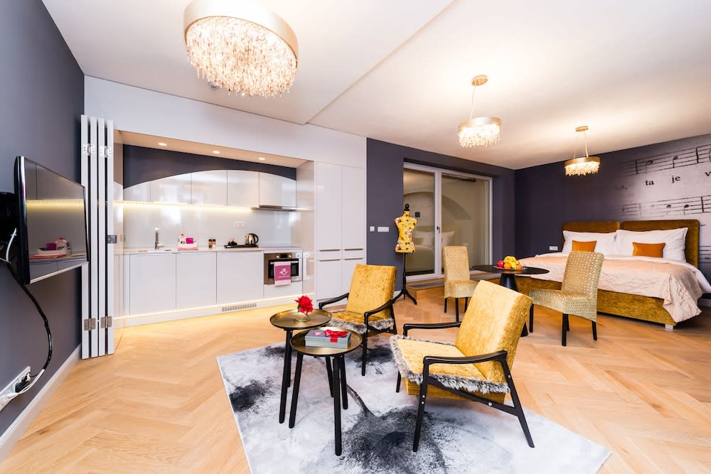 Old Royal Post Boutique Hotel & Premium Suites 4