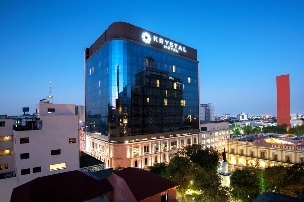Krystal Monterrey 1