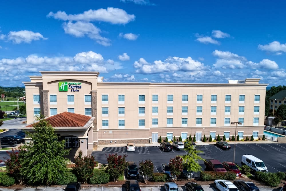Holiday Inn Express & Suites COOKEVILLE by IHG 1