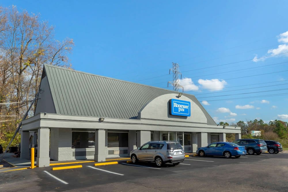 Rodeway Inn Colonial Heights I-95 1