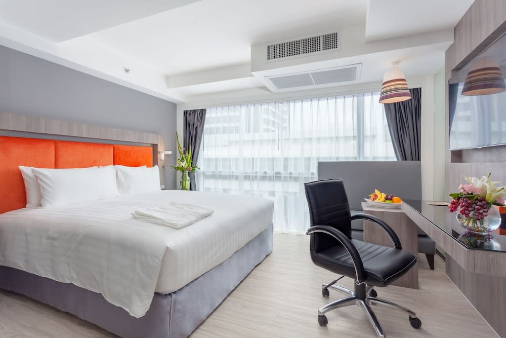 Grand 5 Hotel & Plaza Sukhumvit Bangkok 1
