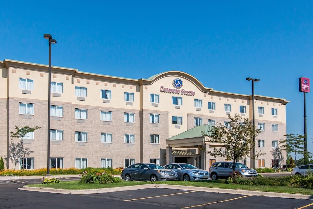 Comfort Suites Wixom - Novi 1