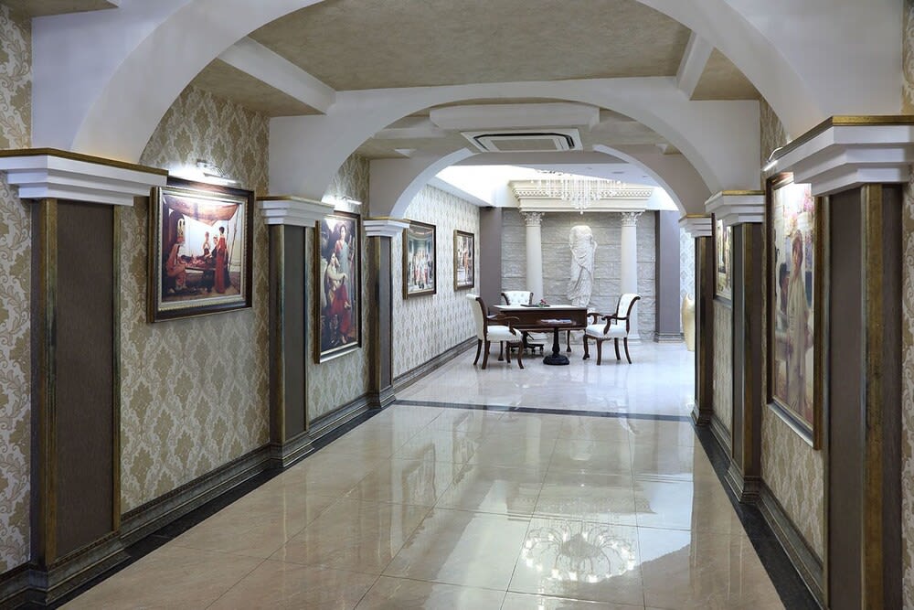Golden Lake Hotel 2