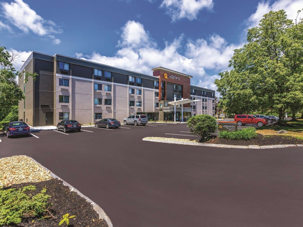 La Quinta by Wyndham Salem NH 1