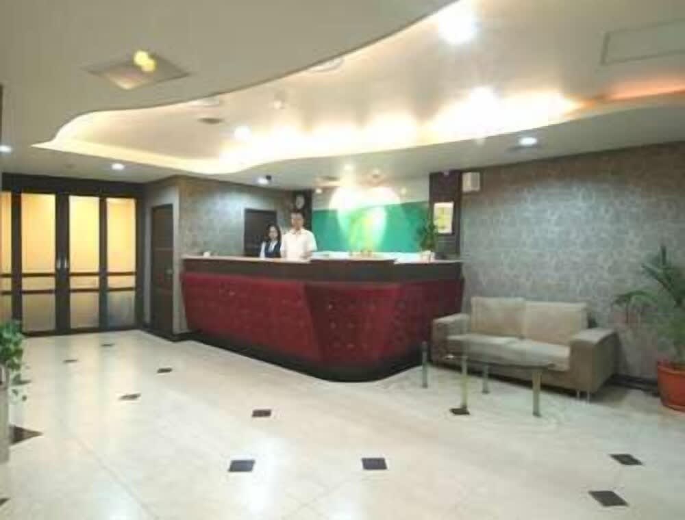Left Bank Hotel 1