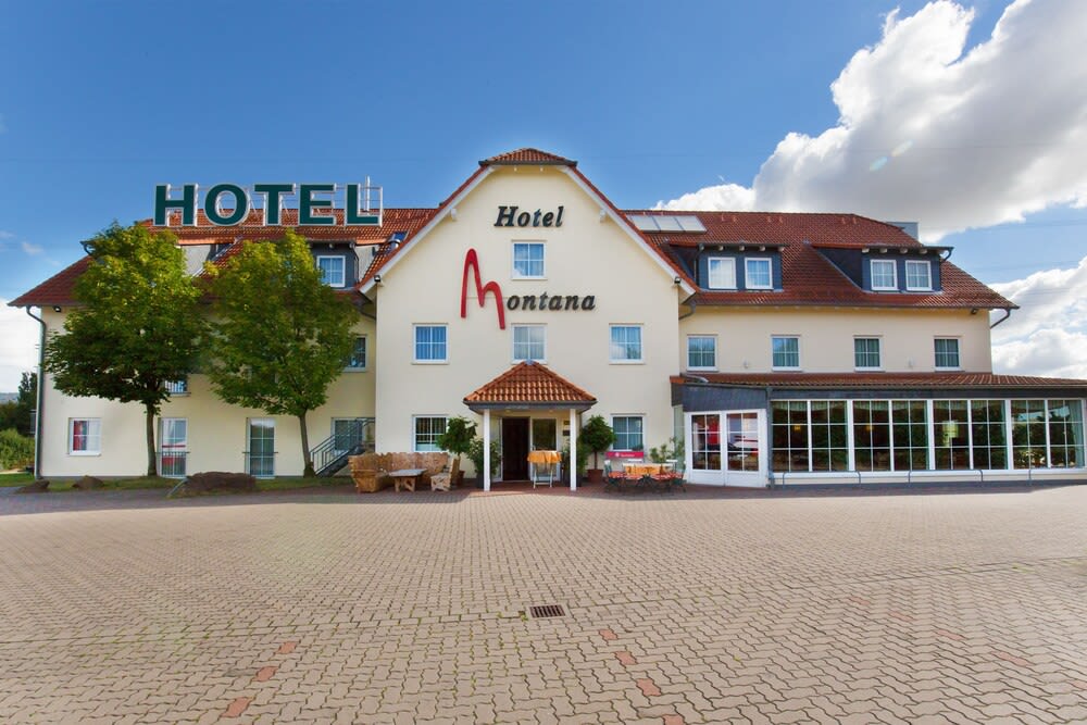 Hotel Montana Lauenau 1