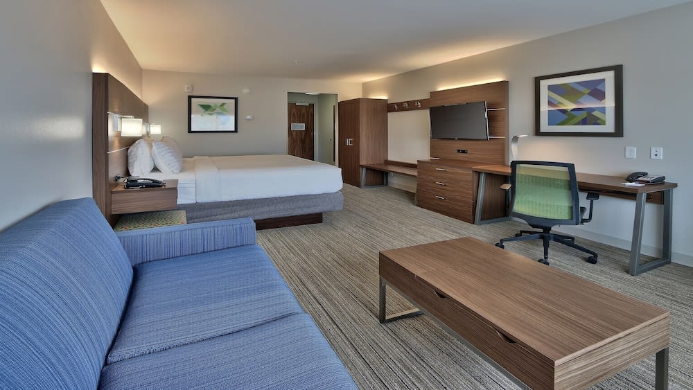 Holiday Inn Express & Suites Broomfield by IHG 5