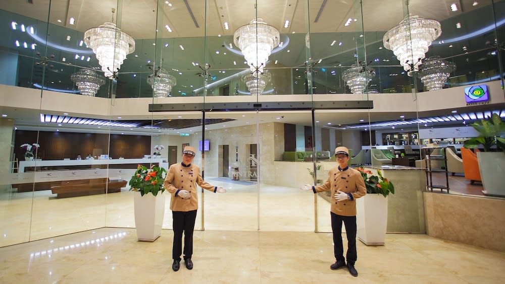 Central Palace Hotel 2