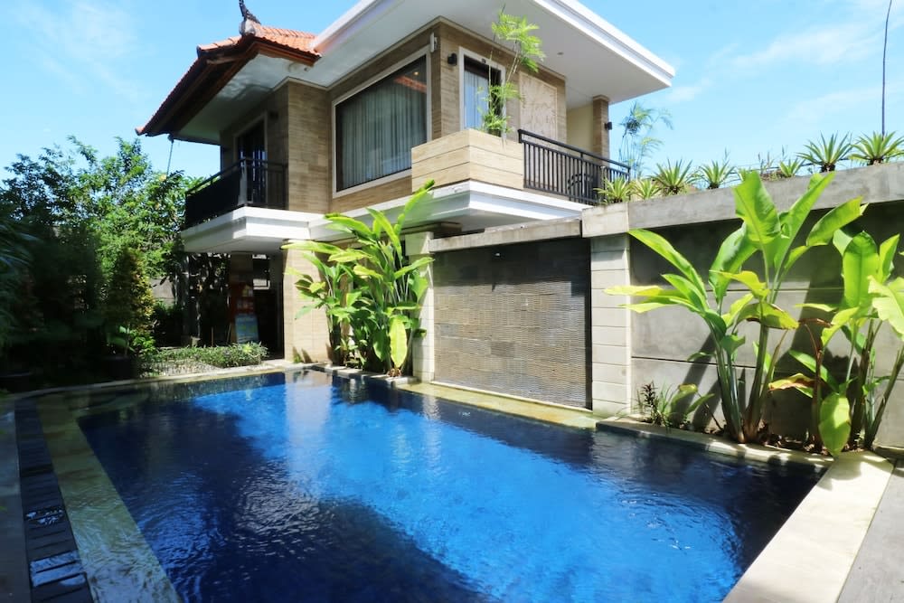 Kondra Premiere Guest House Kuta 1