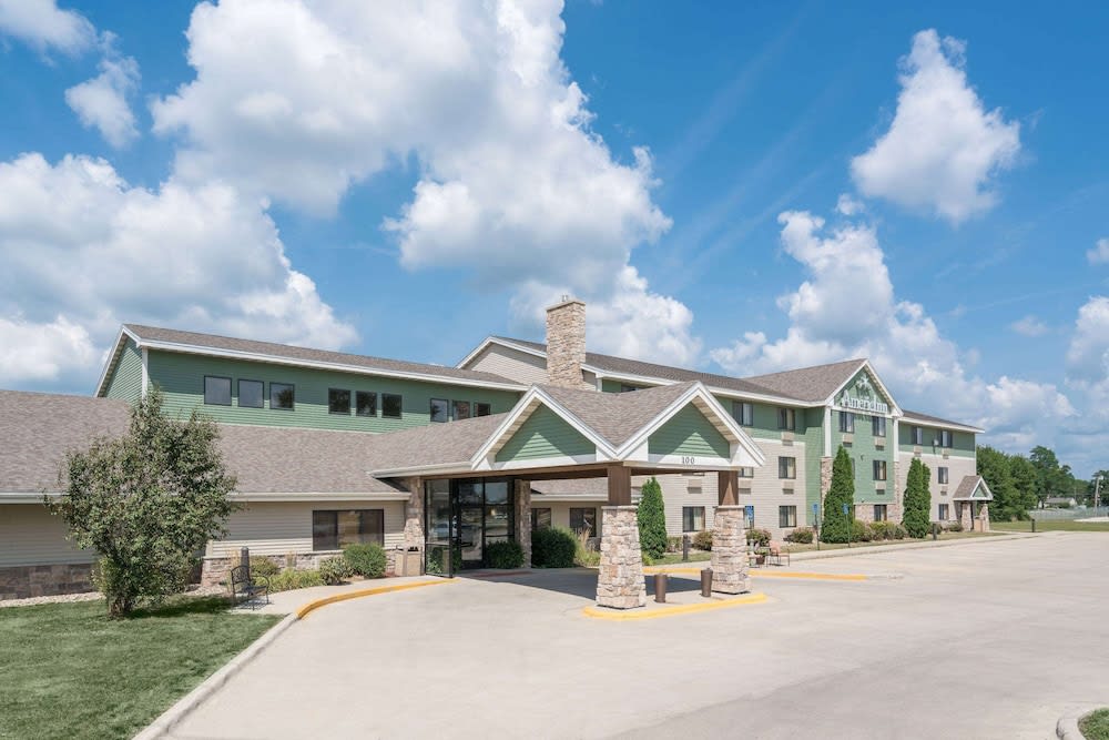 AmericInn by Wyndham Fort Dodge 1