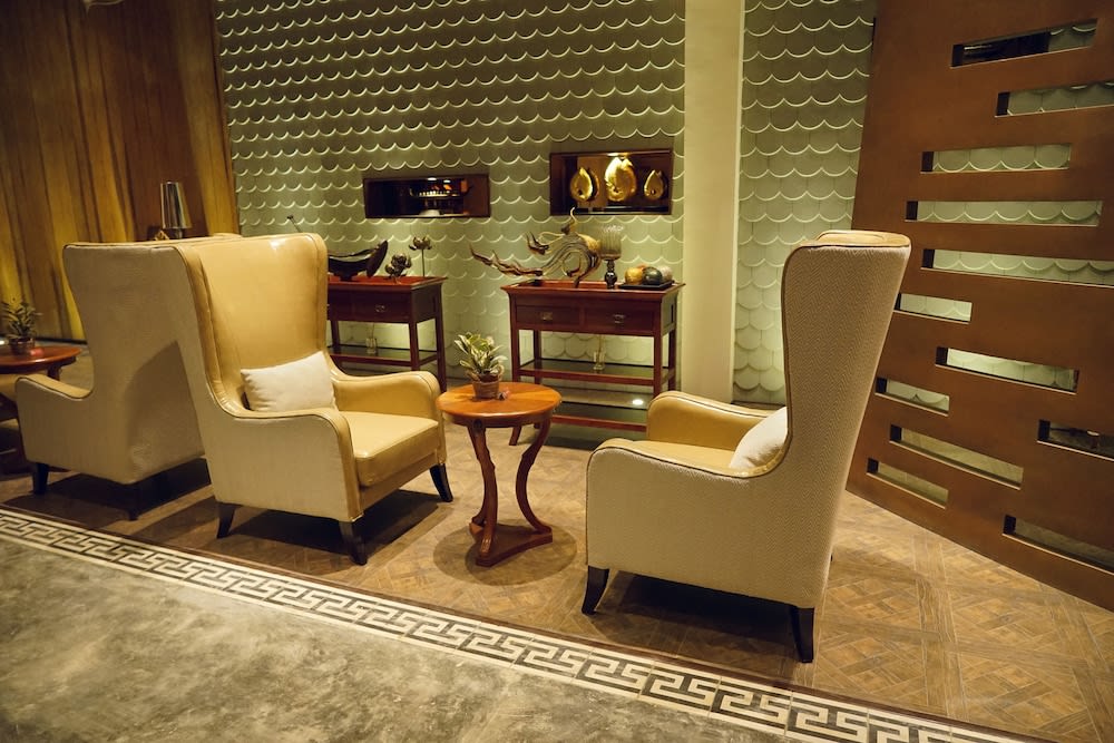 Monivong Clover Hotel 2