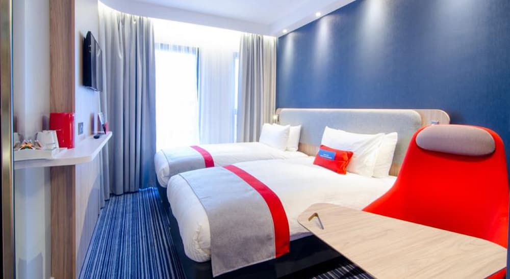 Holiday Inn Express STOCKPORT by IHG 4