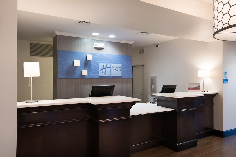 Holiday Inn Express & Suites EAST WICHITA I-35 ANDOVER by IHG 2