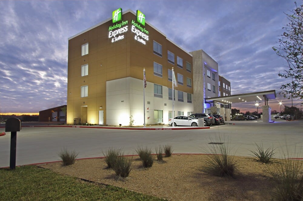 Holiday Inn Express & Suites BROOKSHIRE - KATY FREEWAY by IHG 1