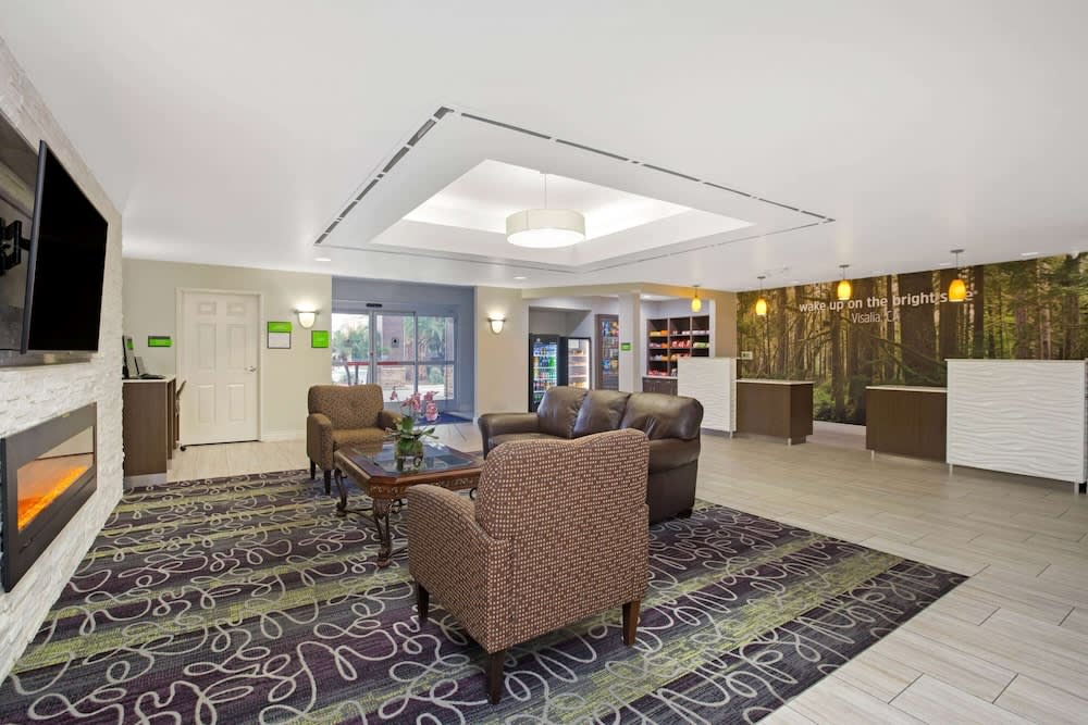 La Quinta by Wyndham Visalia/Sequoia Gateway 2