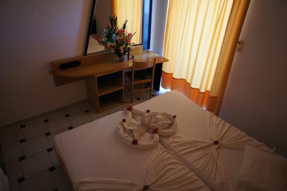 Fili Hotel Apartments 2