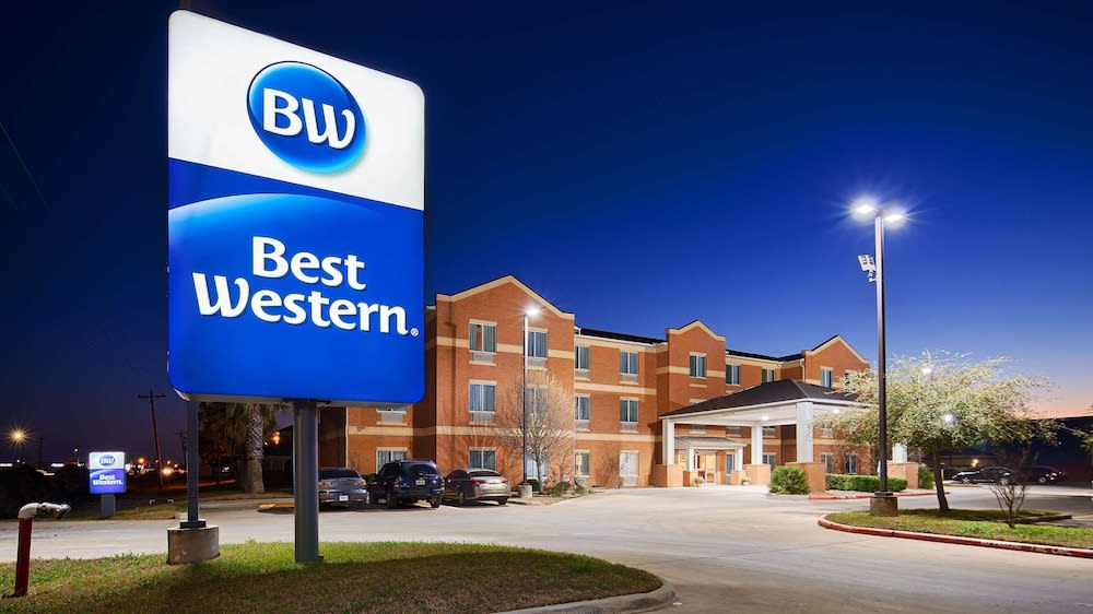 Best Western Lockhart Hotel & Suites 1
