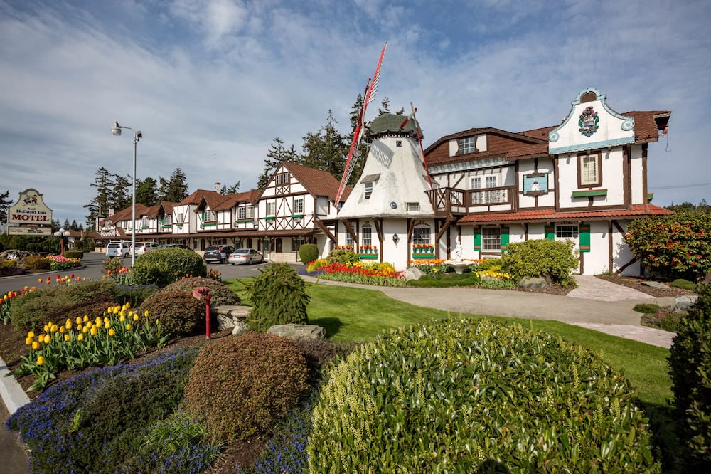 Auld Holland Inn 1