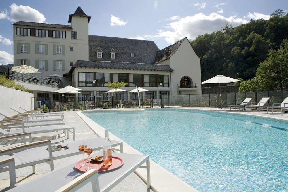 Hôtel La Rivière 1