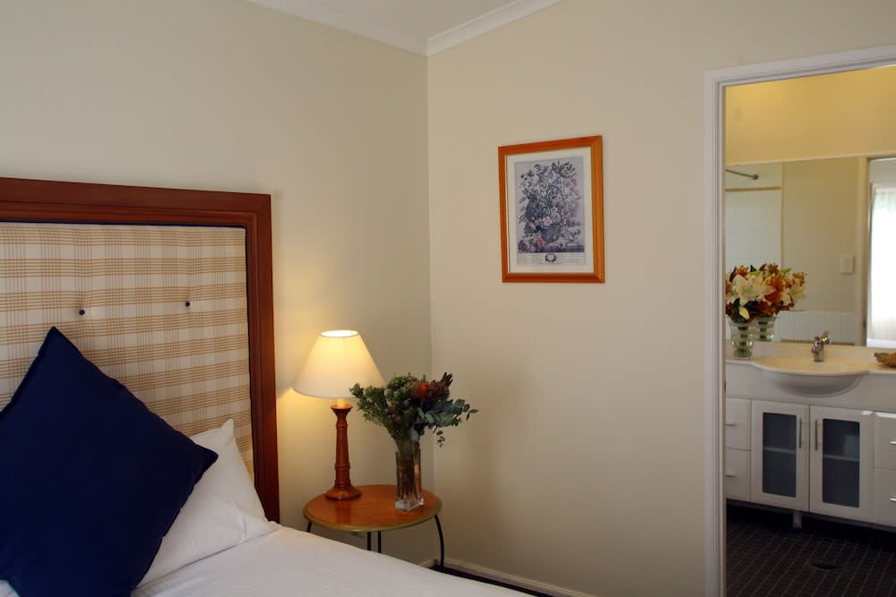 Hunter Valley Resort, Hunter Farm Adventure Centre & 4 Pines at the Farm 2
