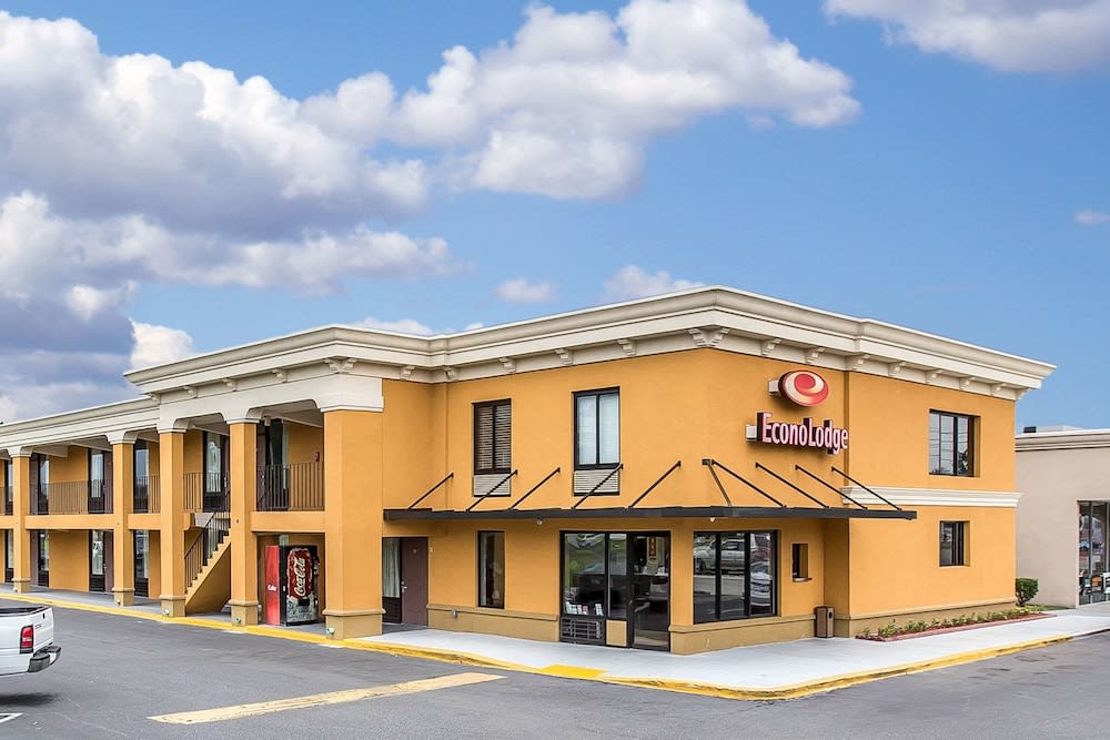 Econo Lodge Midtown 1