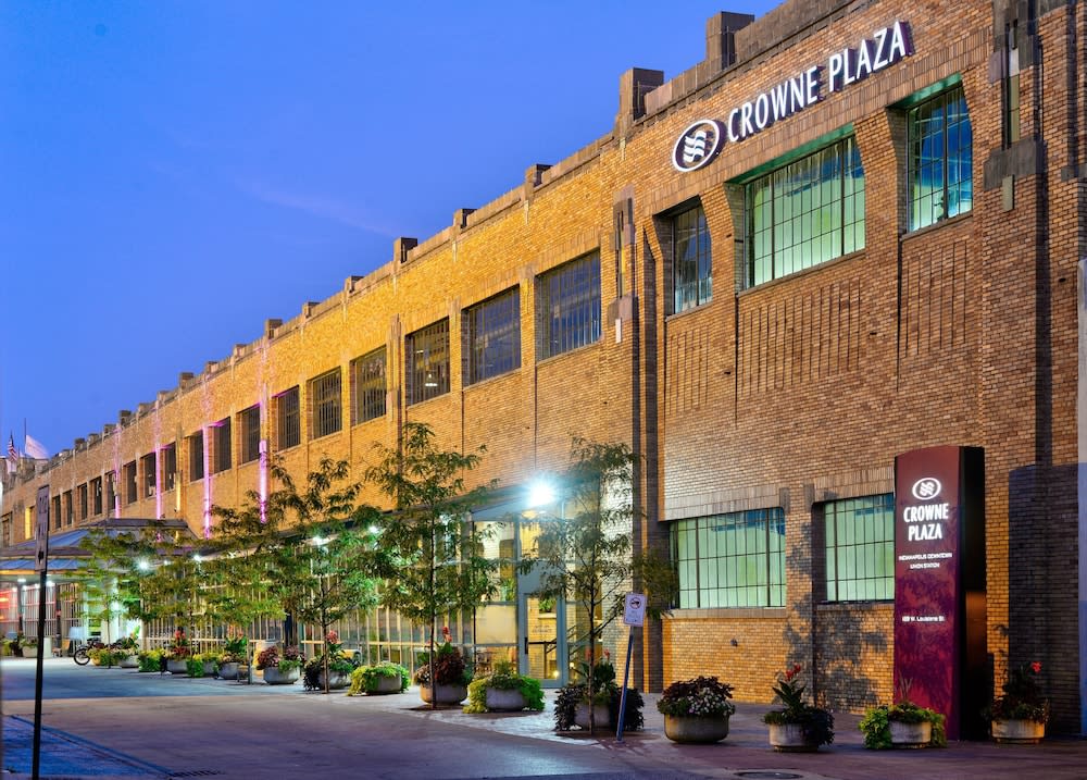 Crowne Plaza INDIANAPOLIS-DWTN-UNION STN by IHG 1