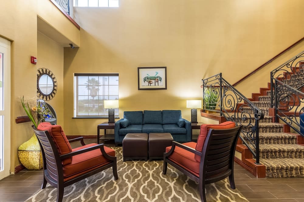 Comfort Suites Galveston Cruise Port Area - Beachside 2