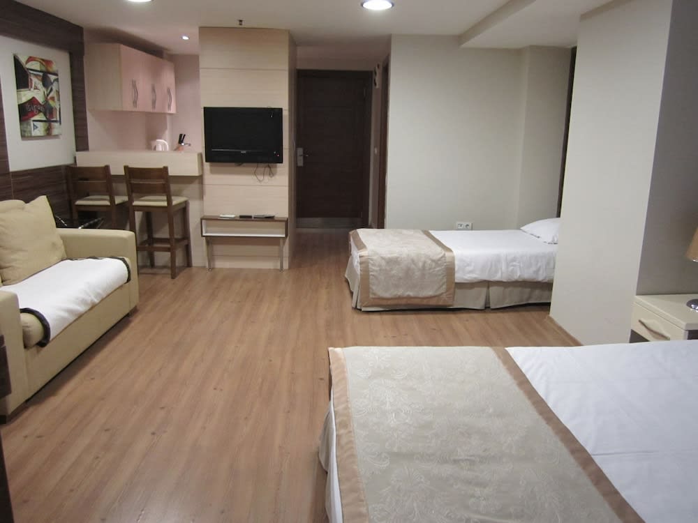 Derpa Suite Hotel 5