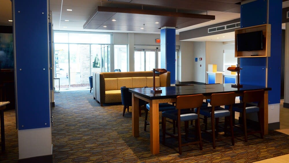 Holiday Inn Express & Suites JACKSONVILLE W - I295 AND I10 by IHG 3