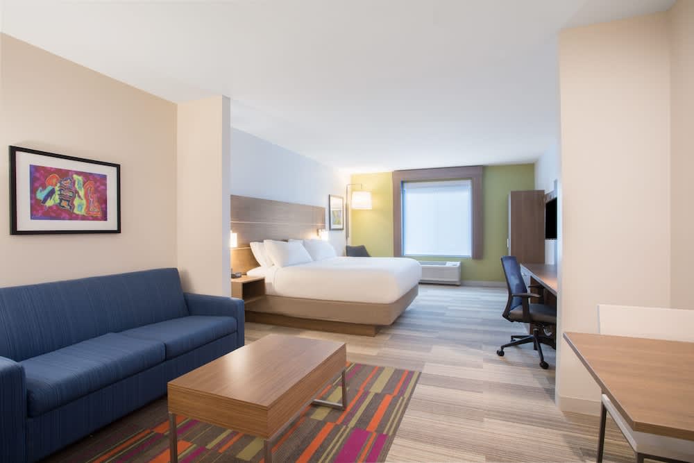 Holiday Inn Express & Suites Owings Mills-Baltimore Area by IHG 1