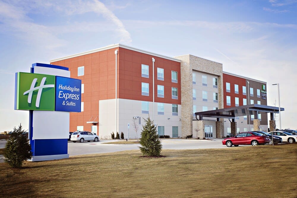 Holiday Inn Express & Suites RANTOUL by IHG 1