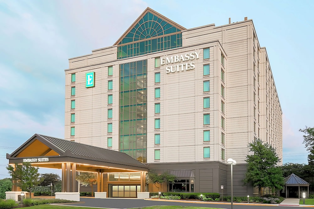 Embassy Suites by Hilton Chicago Lombard Oak Brook 1