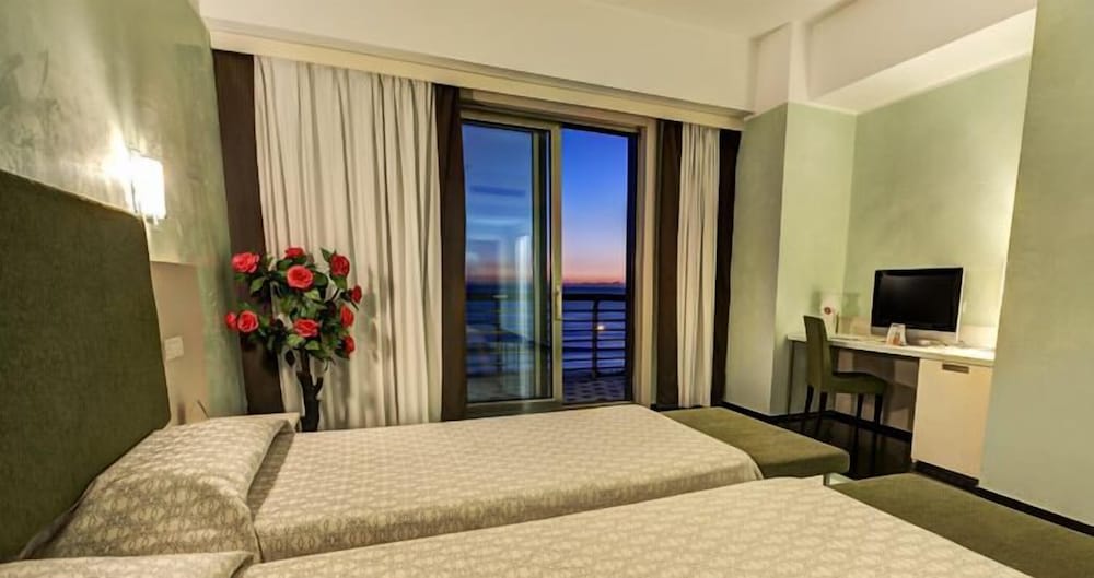 Grand Hotel Salerno 4