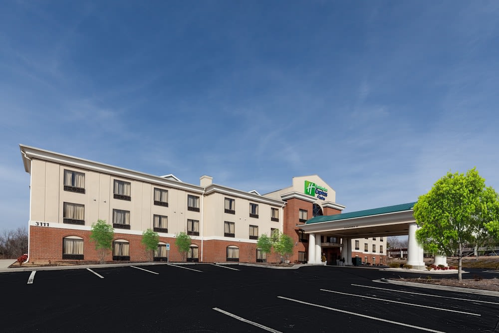 Holiday Inn Express & Suites GREENSBORO-EAST by IHG 1